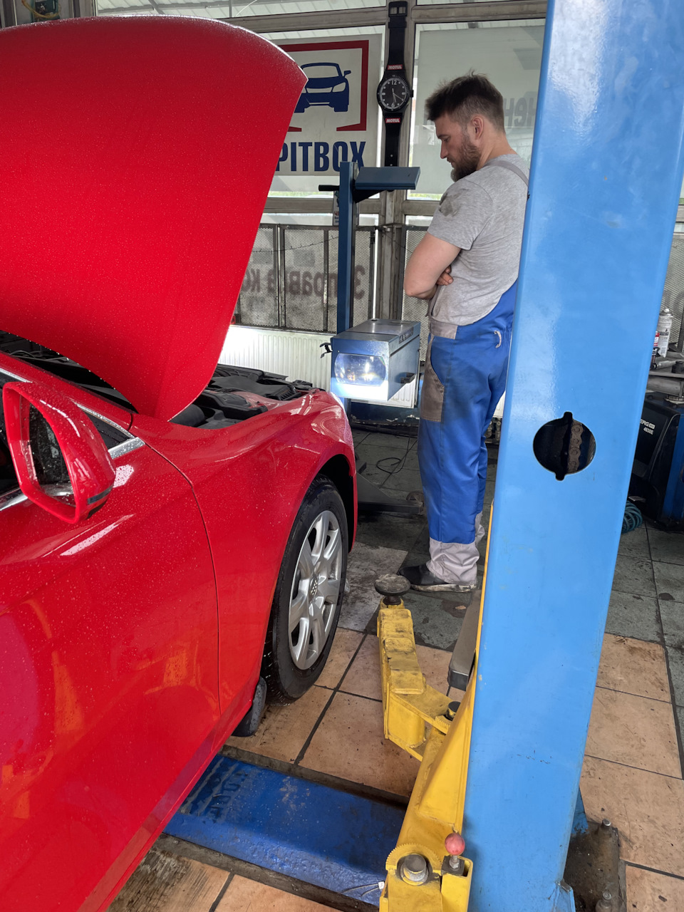 Настройка фар. — Audi A4 (B8), 1,8 л, 2009 года | визит на сервис | DRIVE2