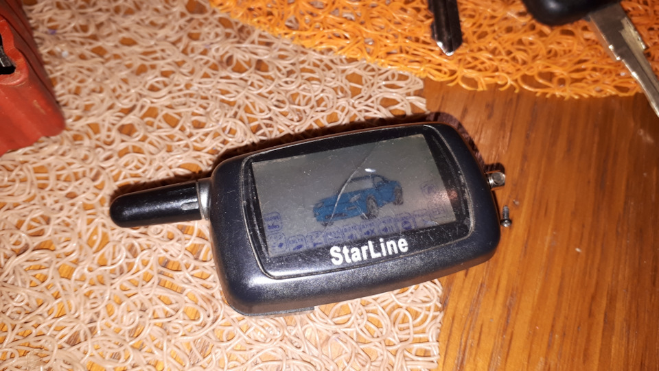 Замена дисплея (и шлейфа) на брелоке Starline A6 — DRIVE2