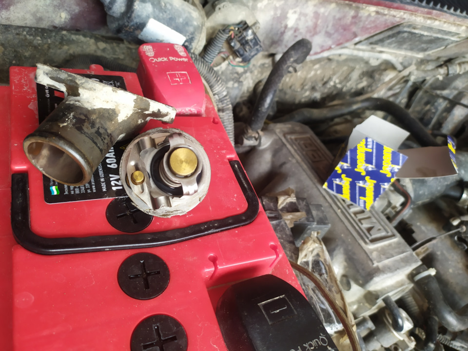 1821412 Блок камеры заднего вида Low TFT Ford | Запчасти на DRIVE2