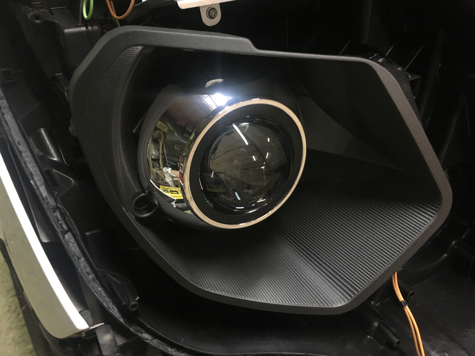 Установка билед линз в Sprinter. Часть 1. — Mercedes-Benz Sprinter (2G ...