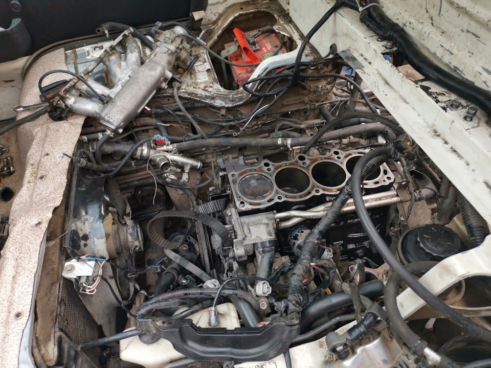 Установил спортивный руль на Транзит — Ford Transit (4G), 2,5 л, 1994 ...