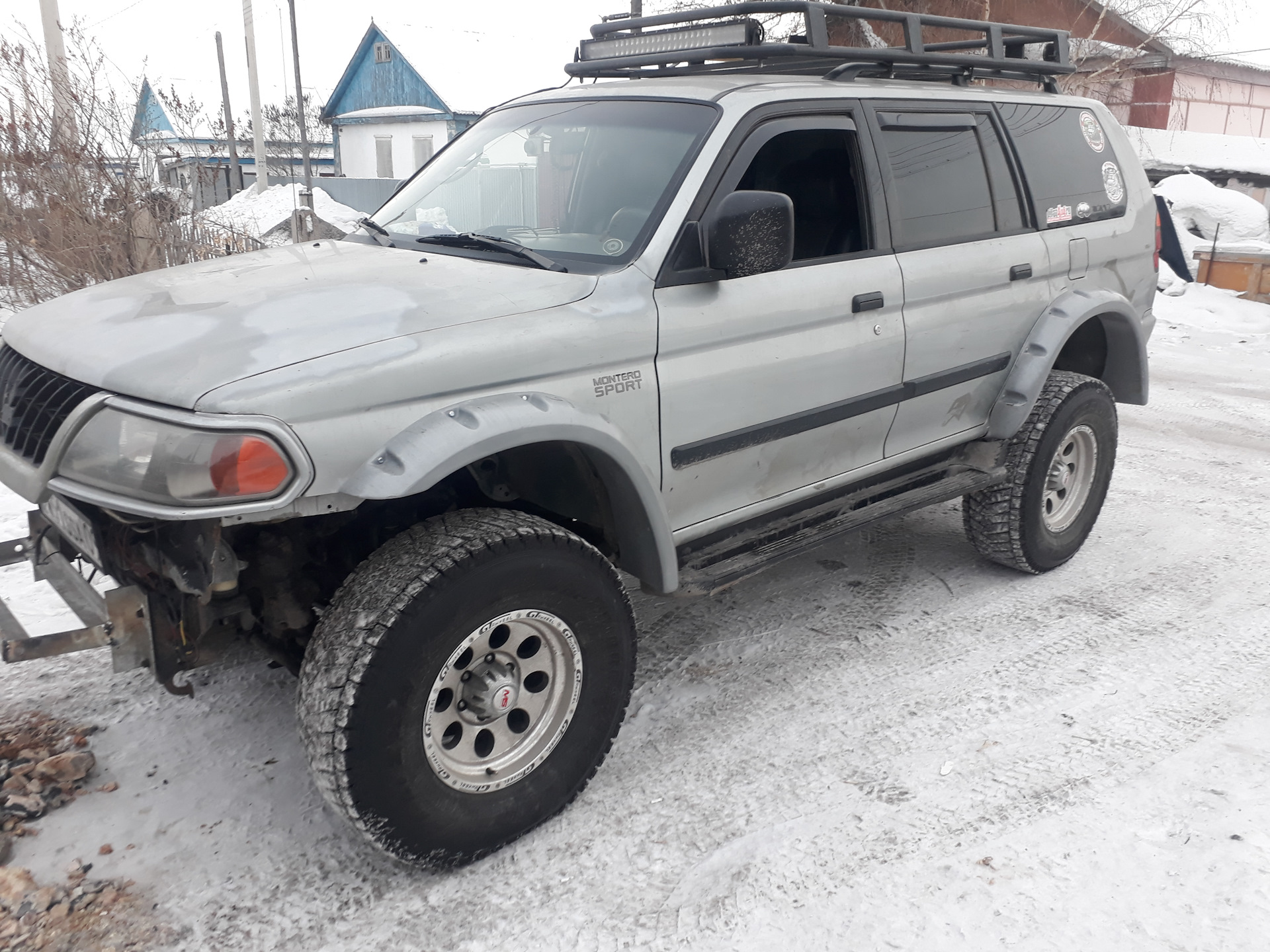 Арки паджеро 1. Расширители Mitsubishi Pajero Sport 1. Mitsubishi Pajero Sport 1 расширители арок. Расширители арок Митсубиси Паджеро спорт 1. Расширители арок Паджеро спорт 1.