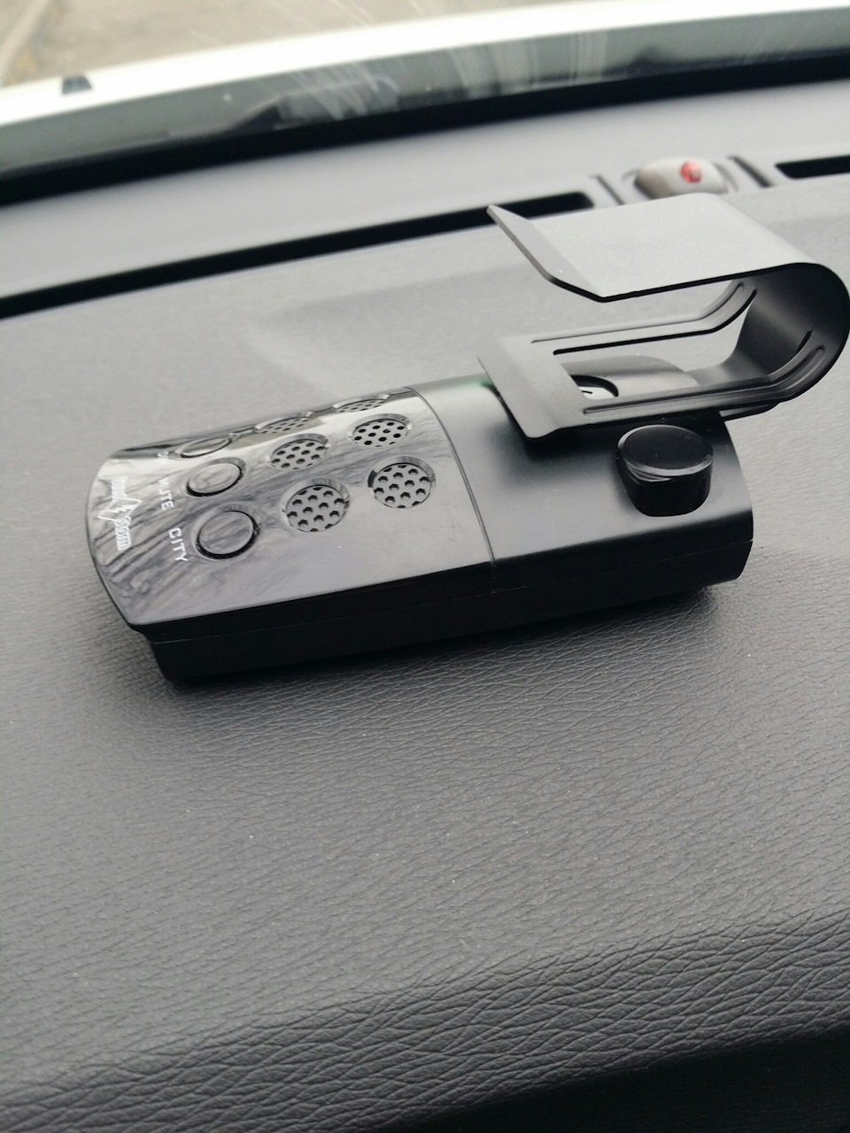 20. Крепеж для антирадара/радар-детектора — Volvo S60 (2G), 2 л, 2012 ...