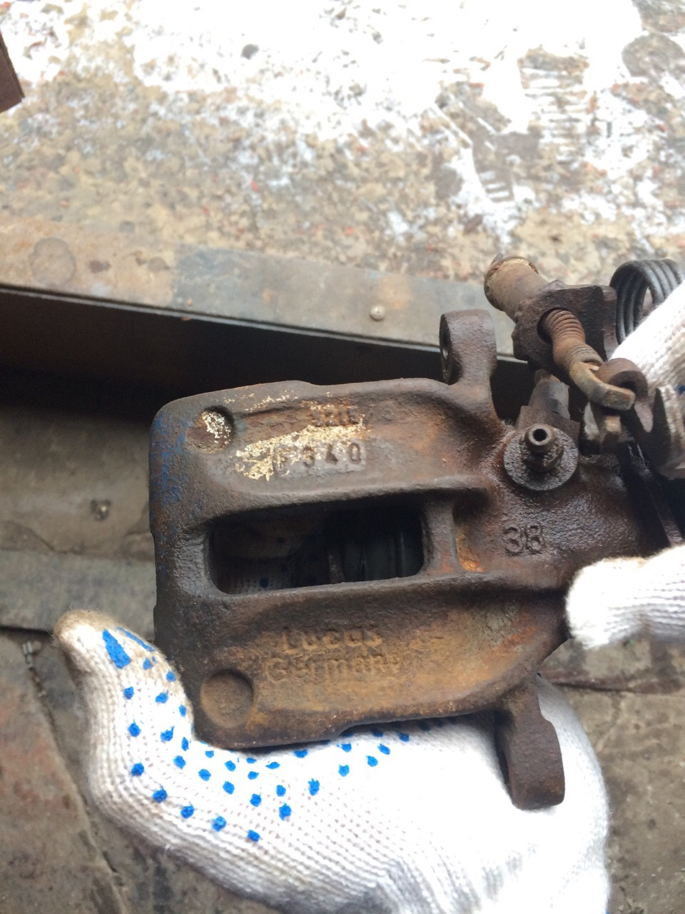 Суппорт lucas 38 gm. Суппорт lucas. Суппорт lucas. Суппорт lucas. Суппорт задний шаран луккас.