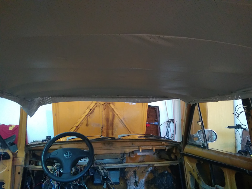 Натяжка потолка — Lada 21018, 1,2 л, 1978 года | своими руками | DRIVE2