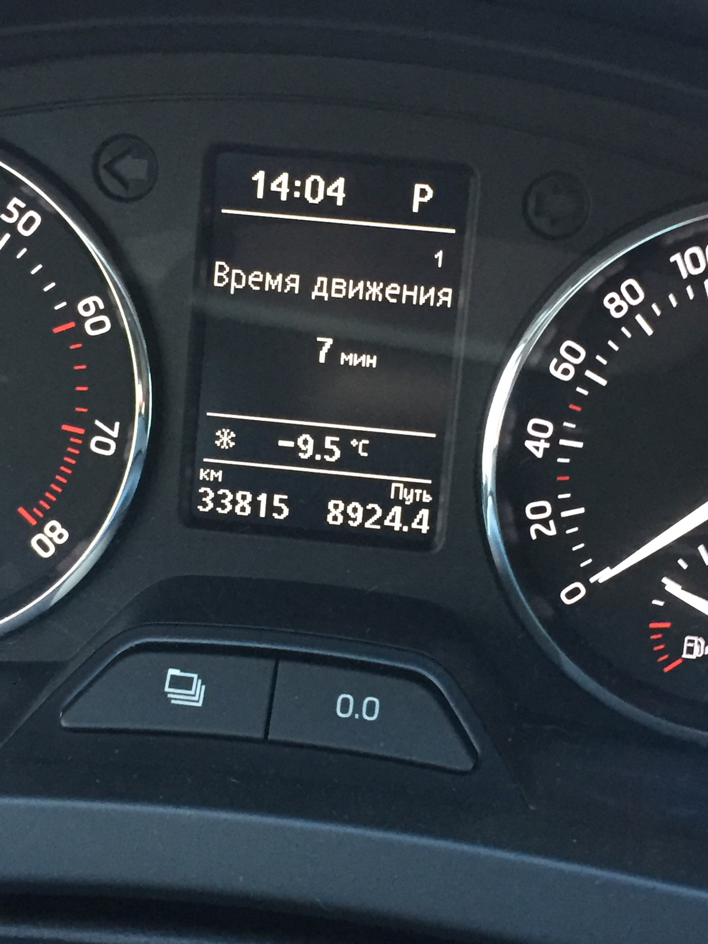 Сколько времени греемся ?) — Skoda Rapid (1G), 1,6 л, 2015 года |  наблюдение | DRIVE2