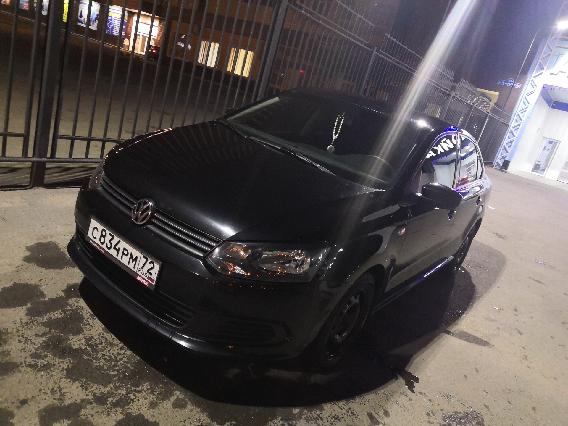 Volkswagen Polo sedan Black Edition