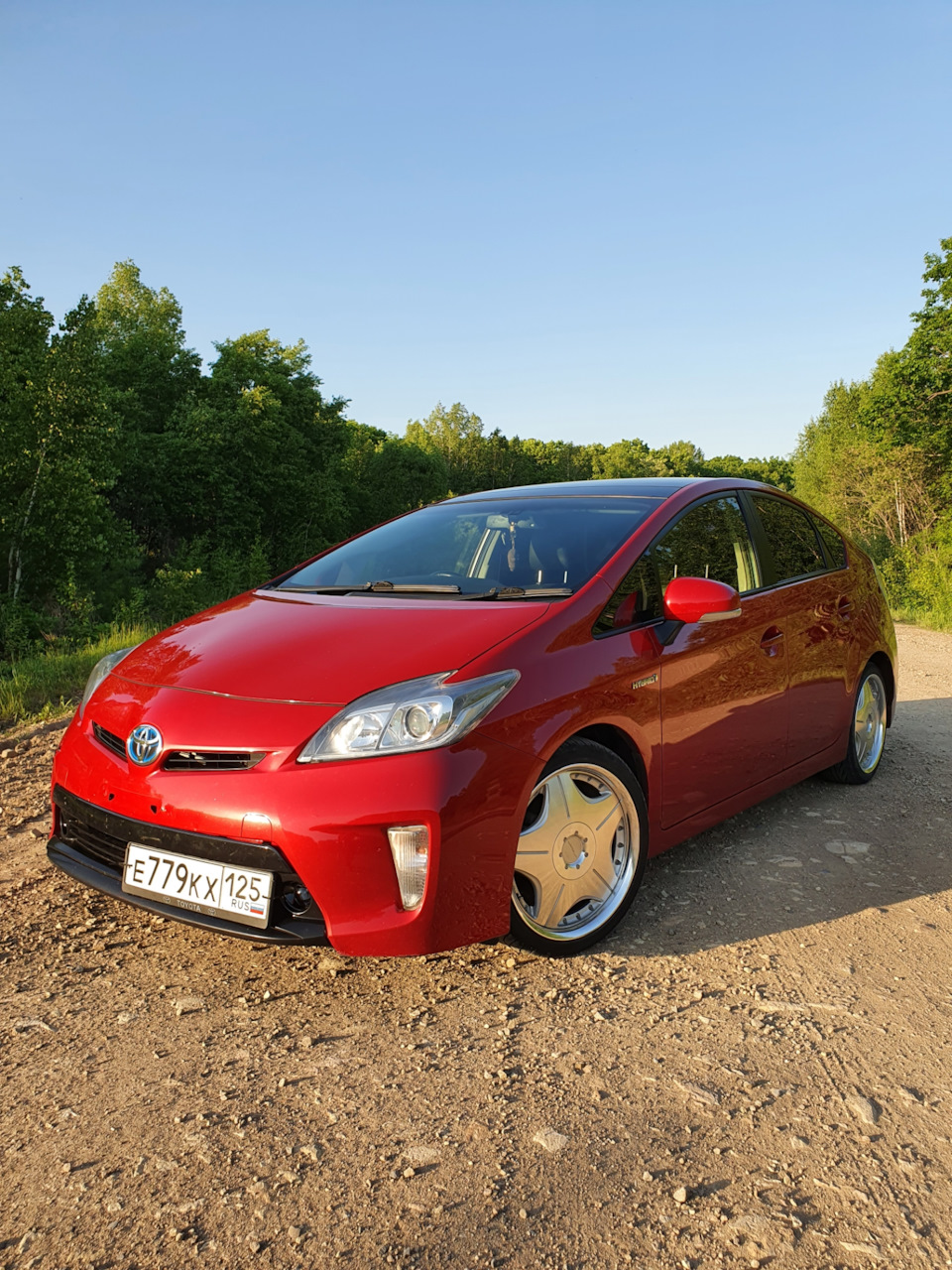 21. Летние колеса R18. Каково оно? — Toyota Prius (30), 1,8 л, 2012 года |  колёсные диски | DRIVE2