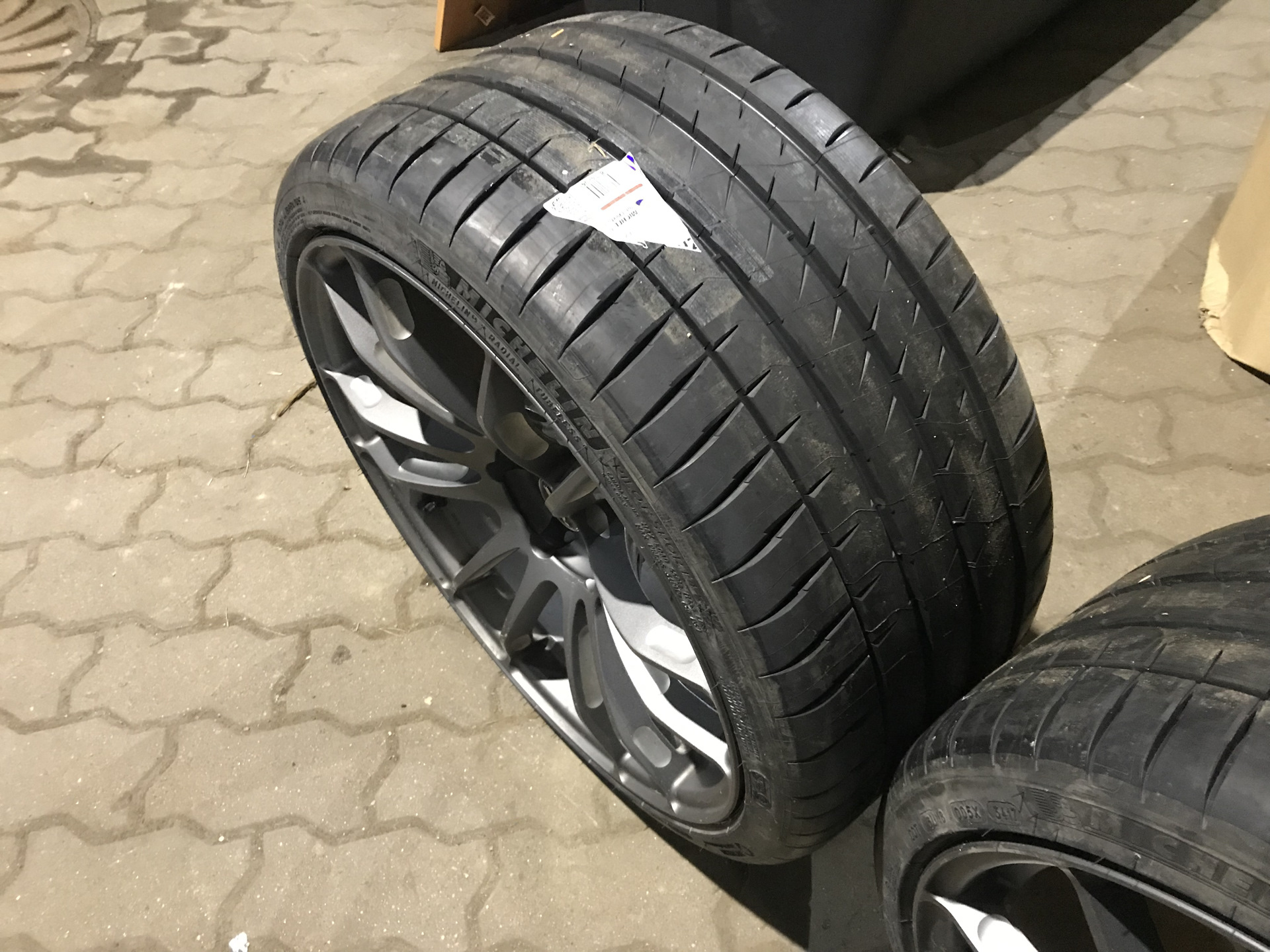 Michelin sport 4s