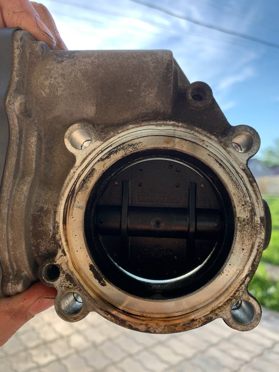 Мойка дросселя. Проверка дымом. Адаптация дросселя — Audi A4 (B7), 2 л ...