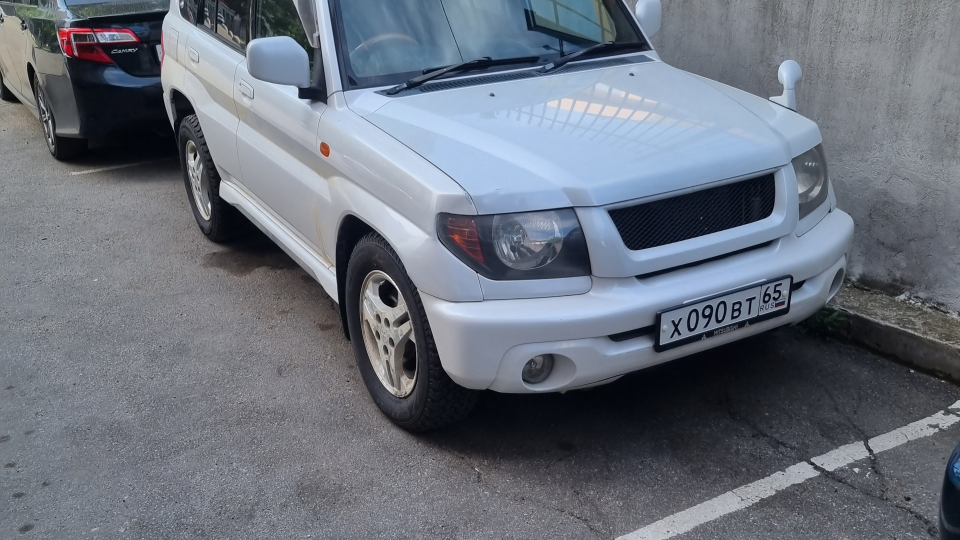 Mitsubishi Pajero iO 1.8 бензиновый 2001 | на DRIVE2