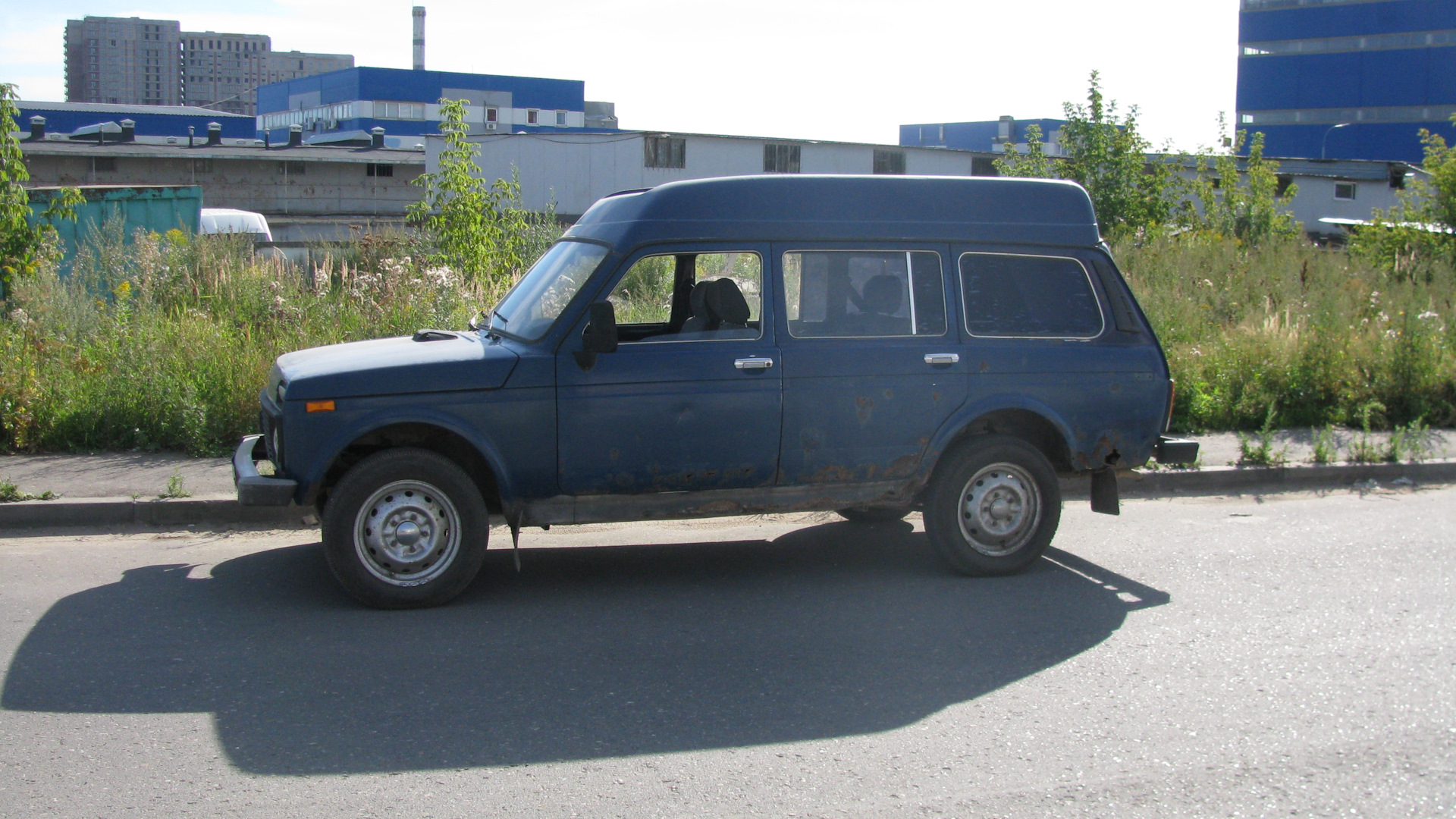 Lada 2131 1.7 бензиновый 2002 | Королевский ТОРТ на DRIVE2