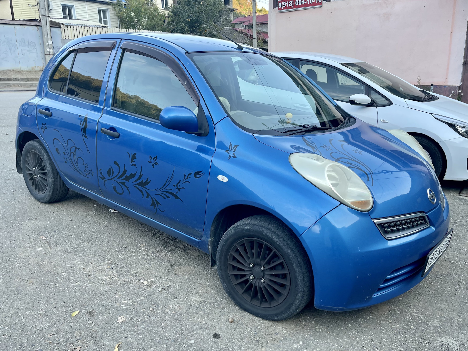 Марч хабаровск. Nissan March k12. Nissan March k12 rafeet. Nissan March k12 купе. Ниссан Матиз.