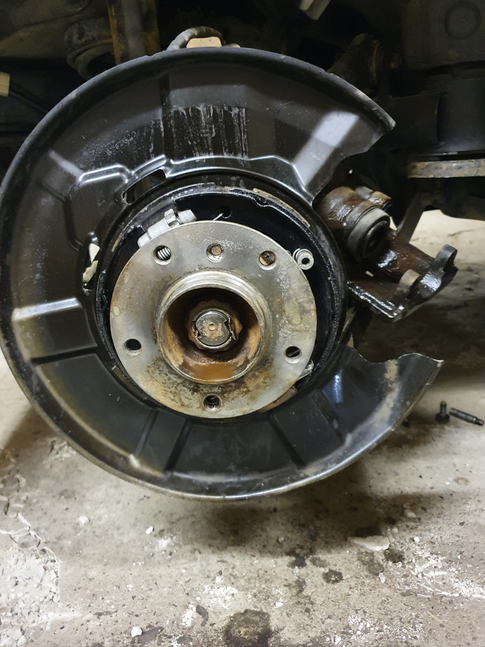 Подготовлено — BMW X1 (E84)