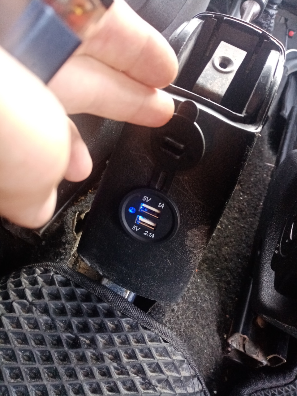 Usb 🤗 Зарядка для Пассажиров — LADA 2109, 1,5 л., 1995 года ...