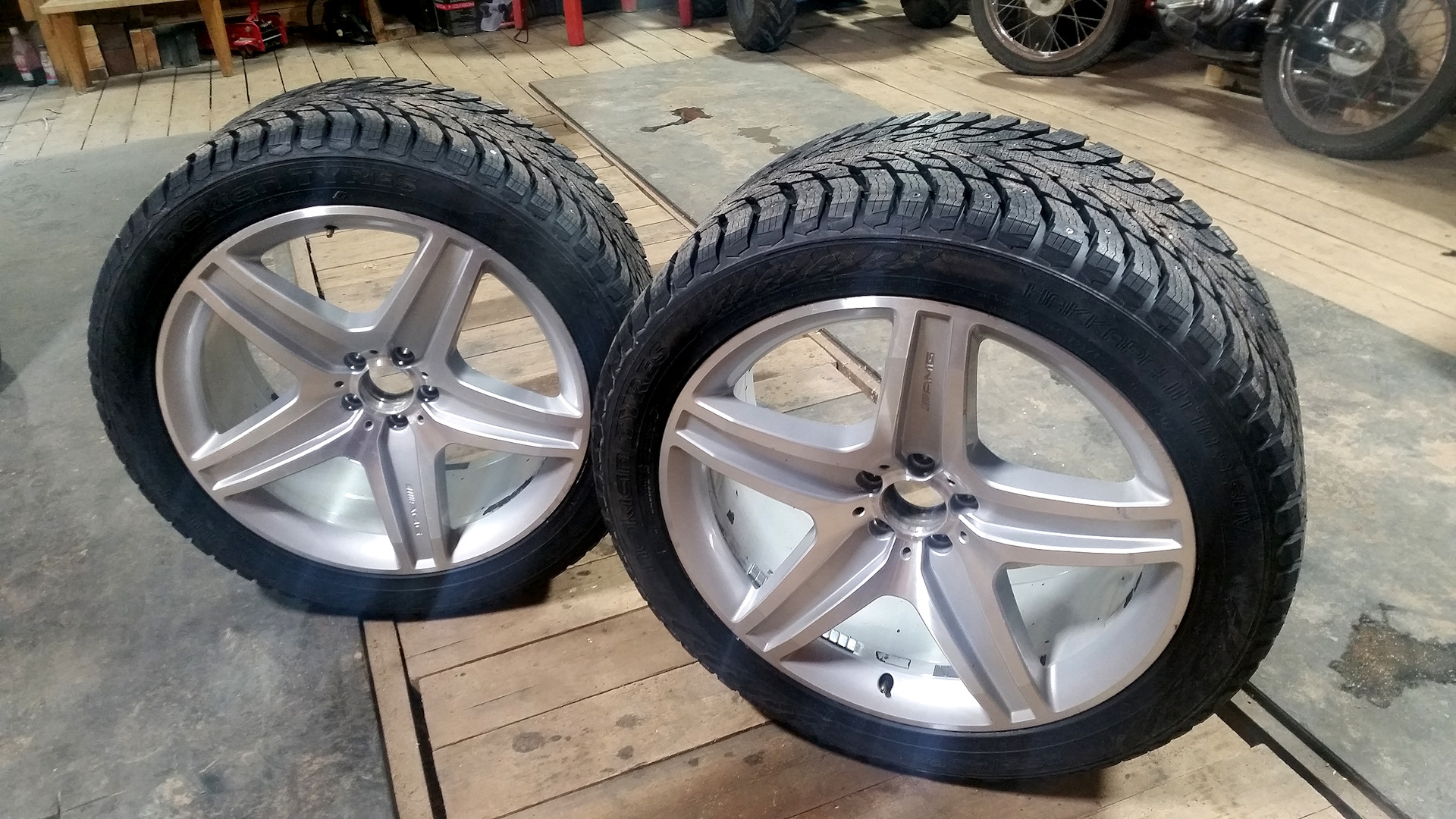 275 45 21. 275 45 R21 AMG. Колеса r21 gl 166. Диски AMG r21 x164 am015. Колеса АМГ r21.