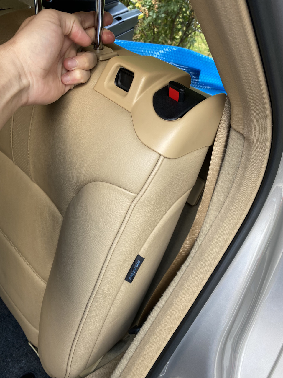 Ребята, спинка не откидывается — Mercedes-Benz M-Class (W164), 3 л ...