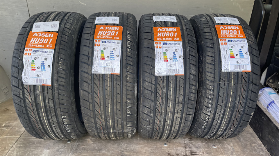 225/45R18 AOSEN HU901 — BMW 1 series (E81/E87), 2 л, 2005 года | шины ...