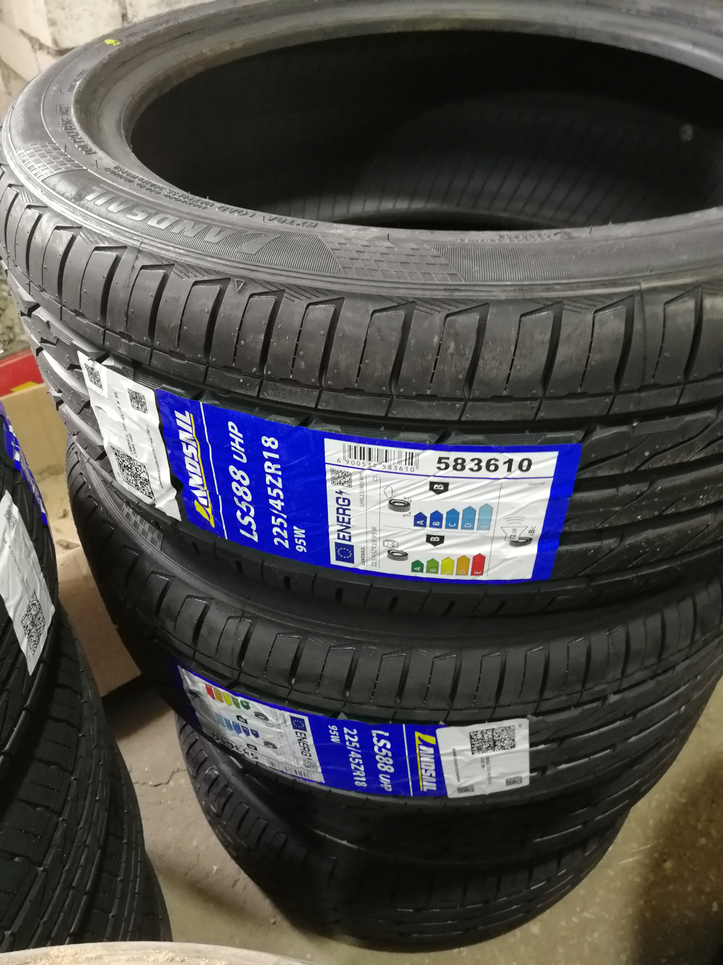 Landsail 215 50 r17. Landsail 588. Landsail 988 r 18 255 55. 225/45/18 Что значит. Landsail Rapid Dragon SUV отзывы.