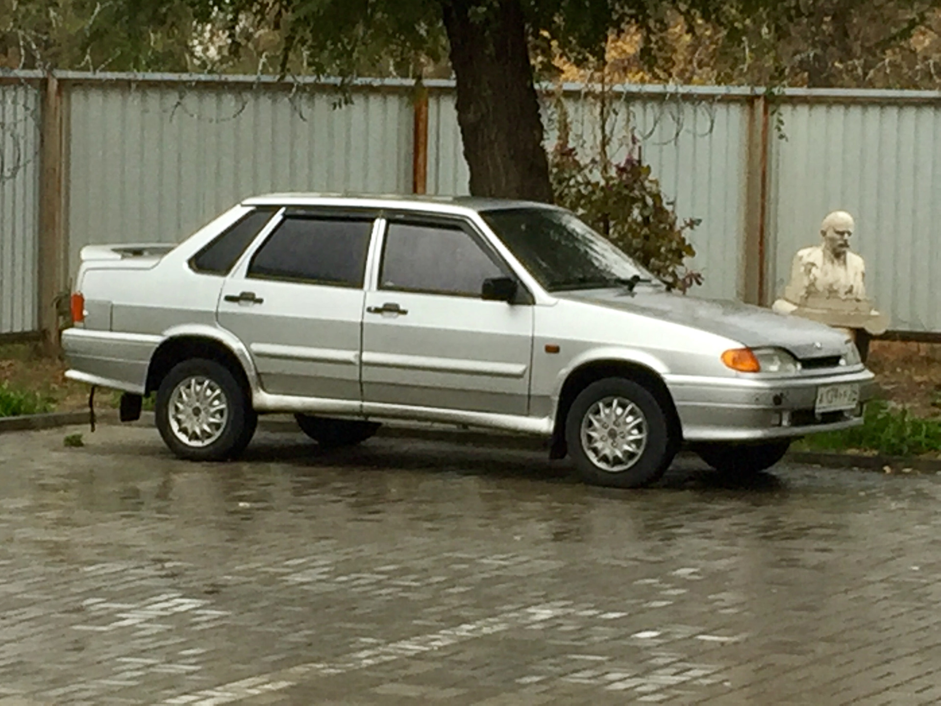 Пятнашка. Пятнашка 2115. Lada пятнашка пятнашка. ВАЗ 2110 пятнашка машина. Пятнашка, пятнашка, пятнашка, пятнашка, пятнашка..