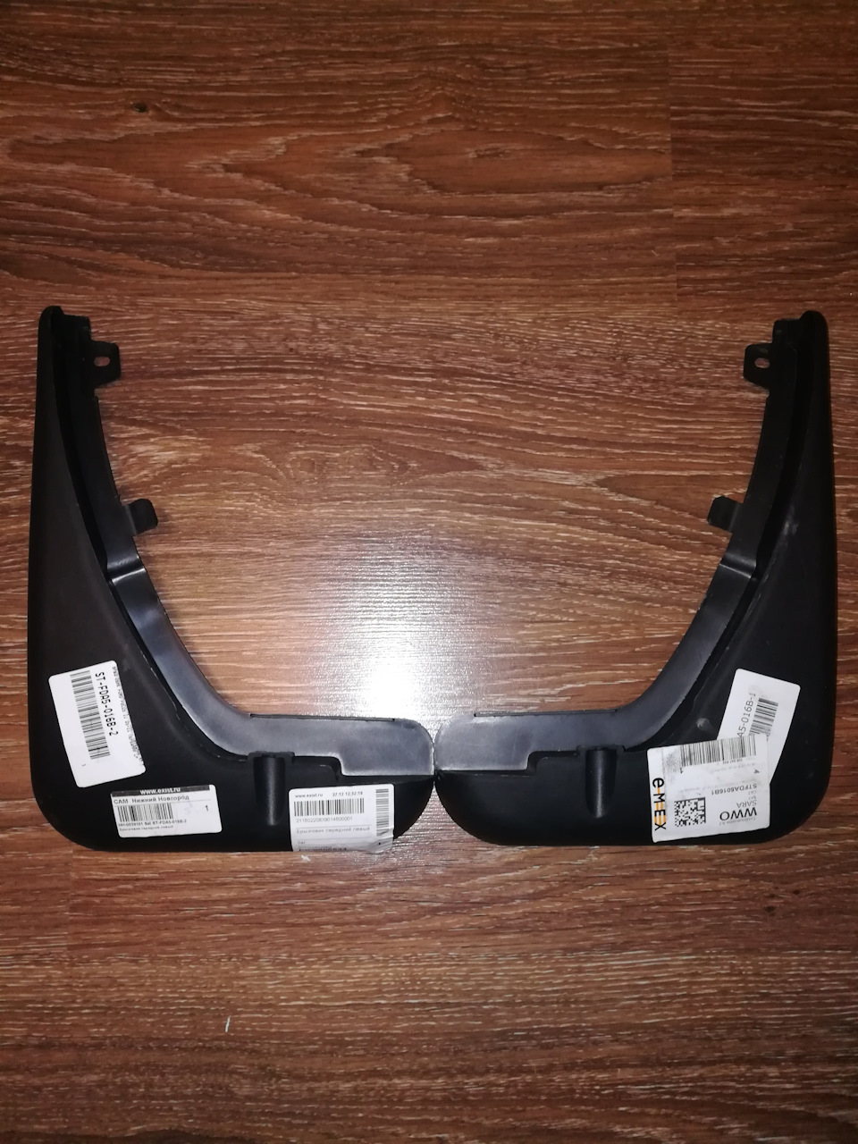 Брызговики передние — Ford Focus Wagon II, 2 л, 2006 года | запчасти ...