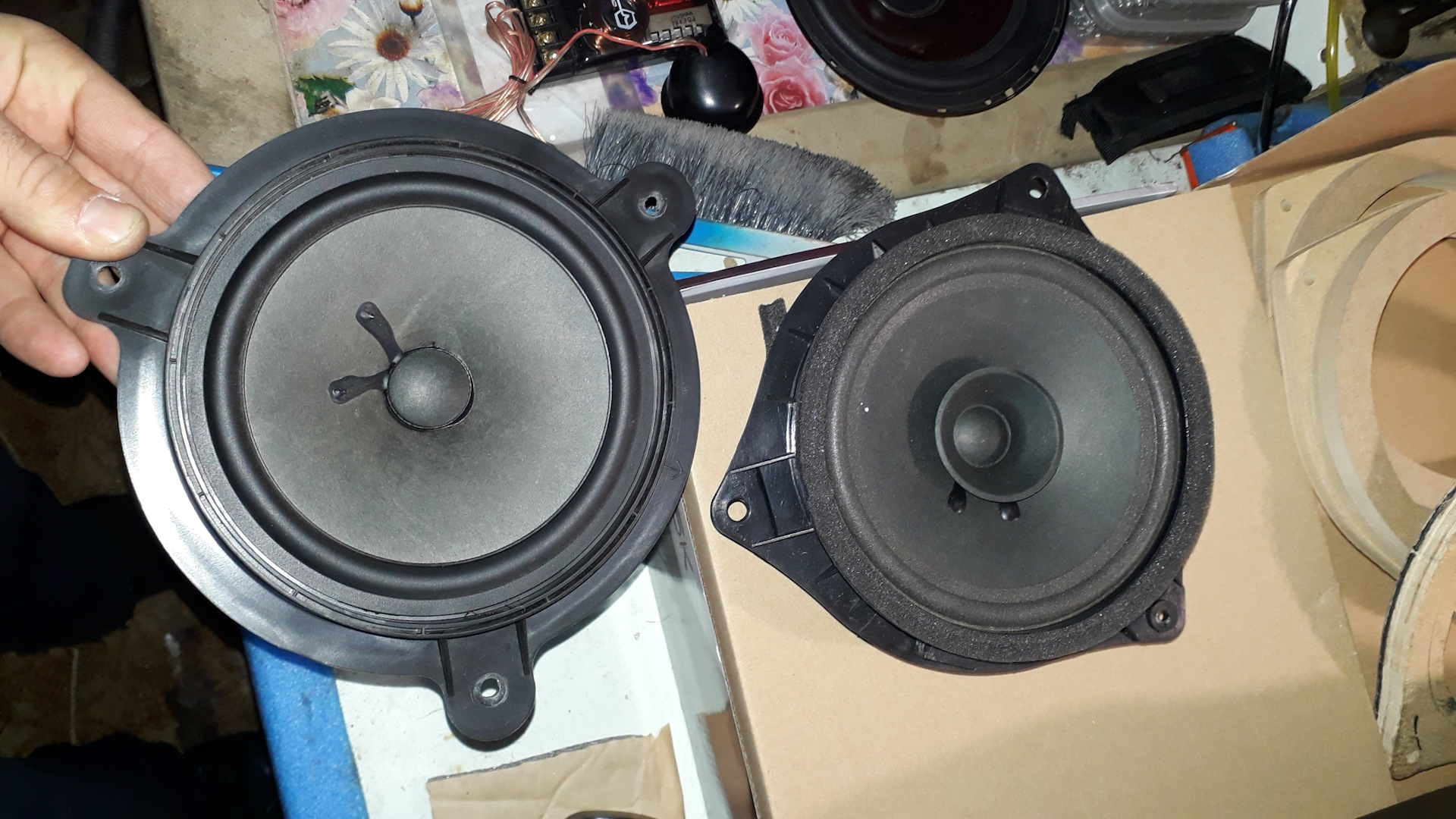 Hover колонки. Hover колонки. Динамики на ховер н3. Акустические колонки для chevrolet captiva c100 2008г. Динамики great wall surf.