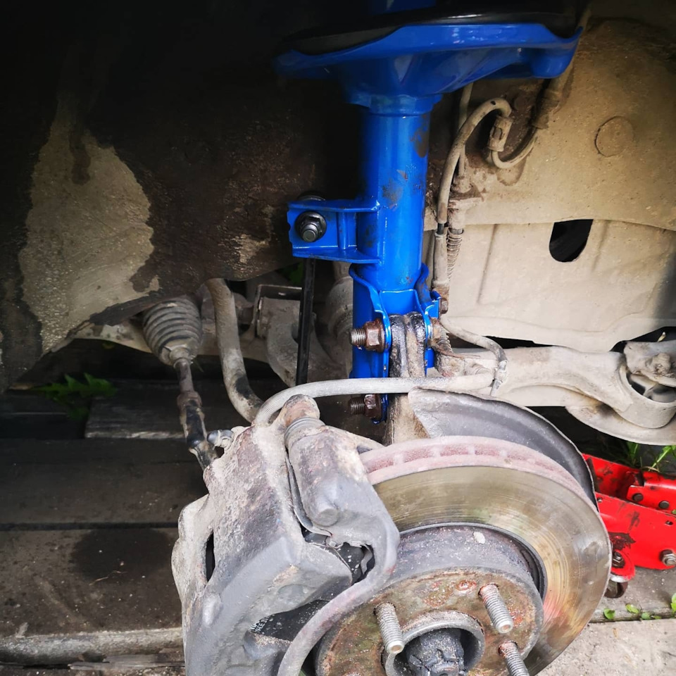 Замена передних амортизаторов — Hyundai Elantra (4G), 1,6 л, 2008 года ...