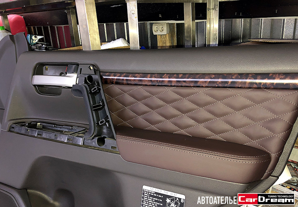 Tlc 200 салон 2020. Lc 200 салон аквапринт. кожаный салон ленд крузер 200. перешив салона land cruiser 200. аквапринт land cruiser 200.