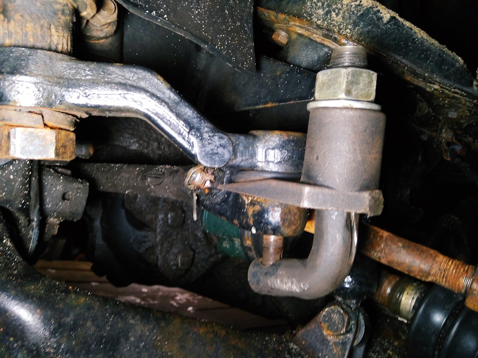 Замена сошки рулевого редуктора — ZX Landmark, 2,4 л, 2007