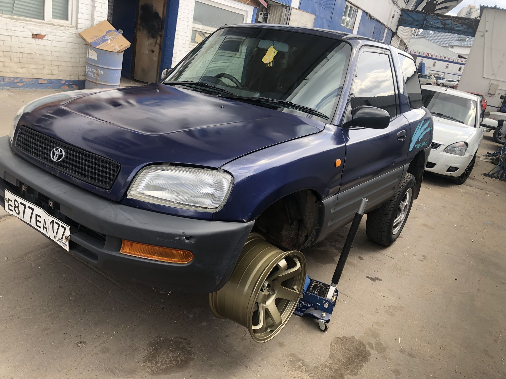 Rav4 1998. Тойота рав 4 1994. Тойота рав 4 1994 года. Рав4 1994-1998 года. Тойота рав 4 1998.