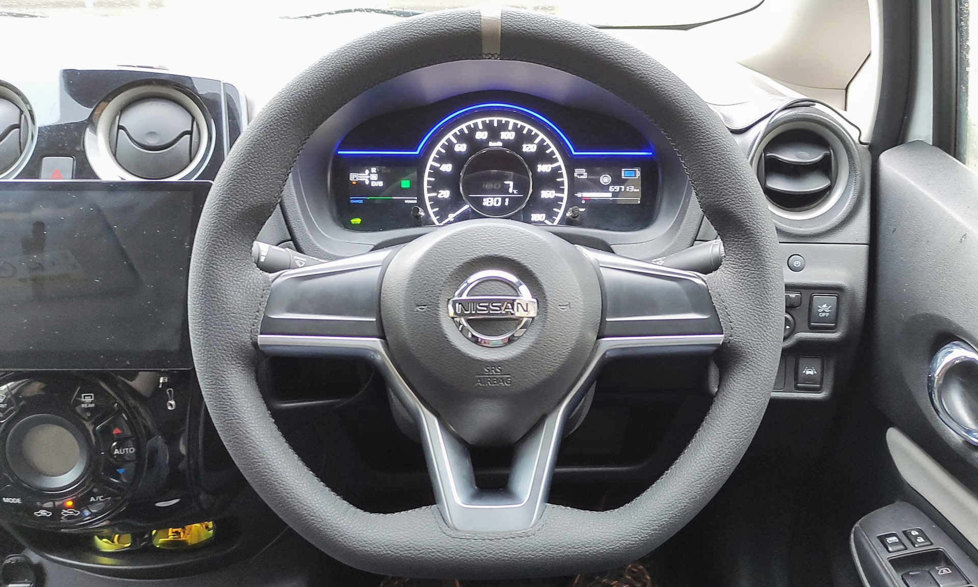 Руль nissan note e power Руль nissan note e power