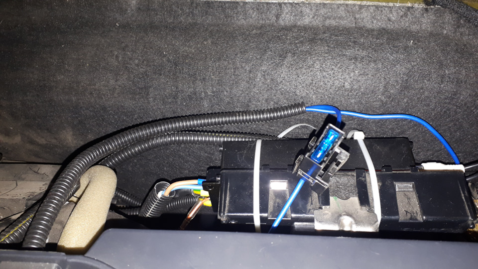 Фото в бортжурнале Nissan Note (1G)