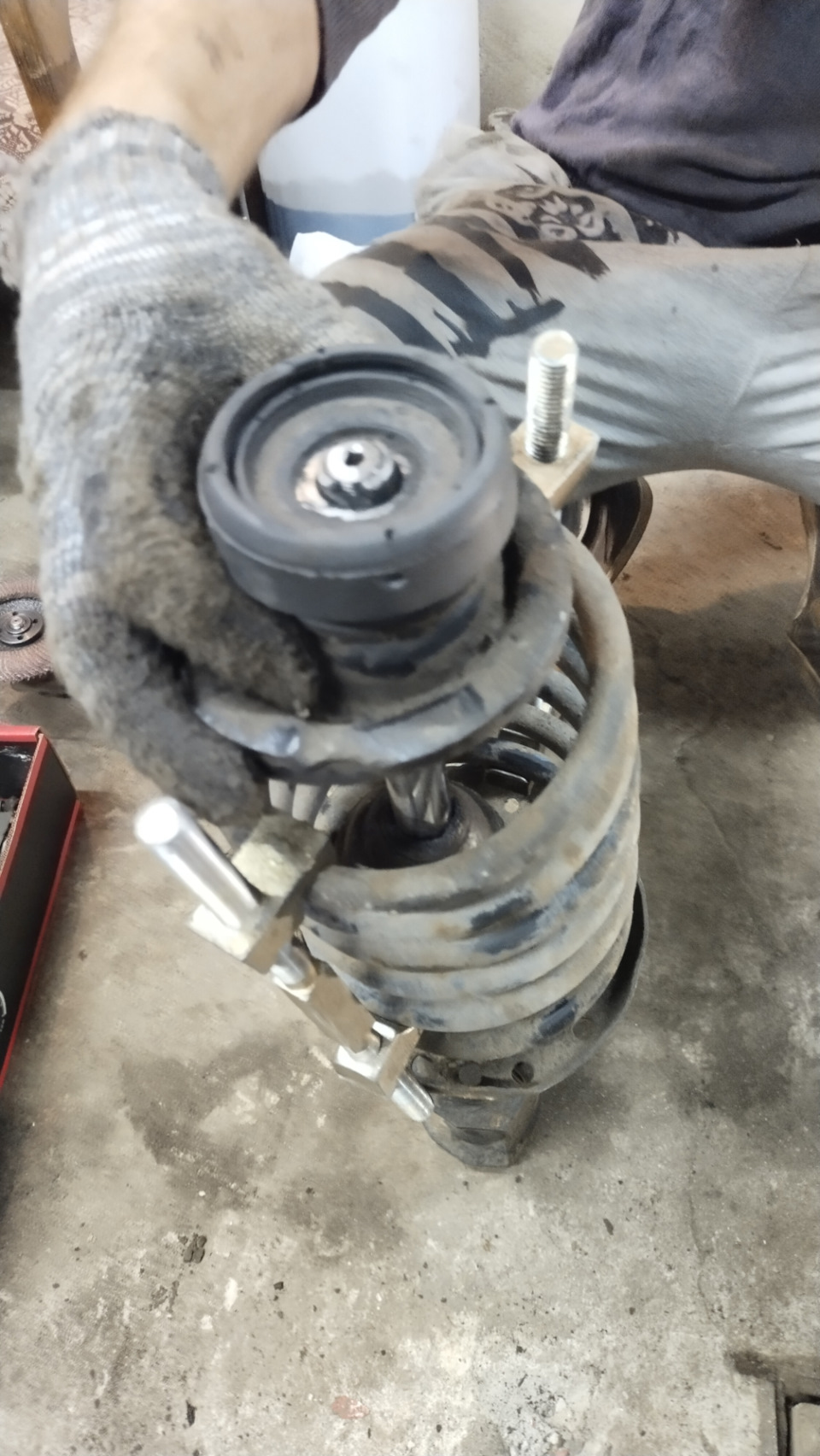 Опорные подшипники — Audi 80 (B4), 2 л, 1993 года | запчасти | DRIVE2