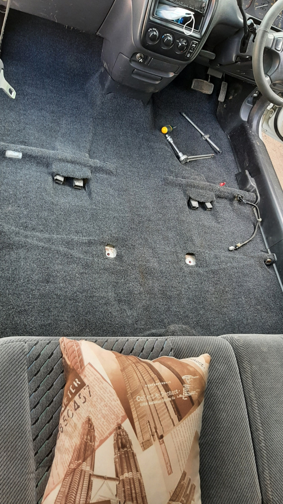 Замена ковра — Honda CR-V (RD1, RD2), 2 л., 1999 года | другое | DRIVE2