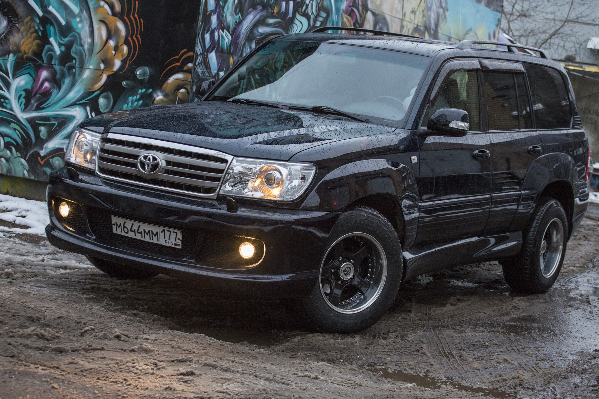 Крузер 100 чита. Toyota Land Cruiser 100. Land Cruiser 100 Tuning. Toyota Land Cruiser 100 Tuning. Toyota LC 100 черный.