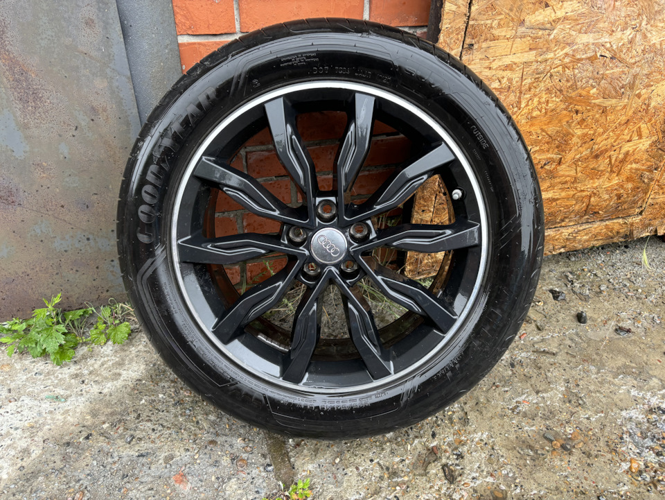 Литые диски VAG 7Jx19 ET43 5x112 на Audi A3 Sportback (8VA), Audi A3 ...