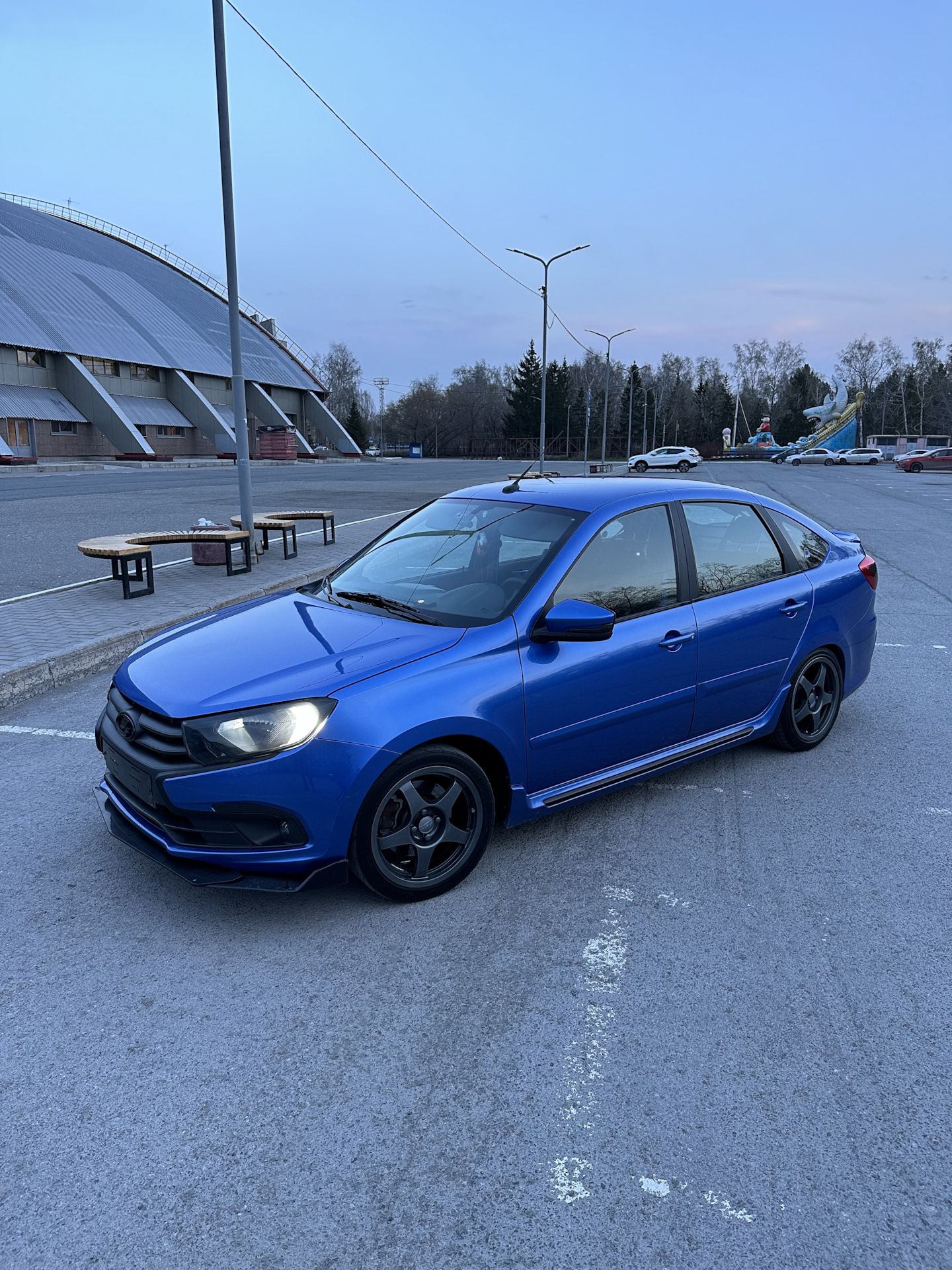 Бампер Гранта Фл Спорт — Lada Гранта Лифтбек (2G), 1,6 л, 2018 года ...