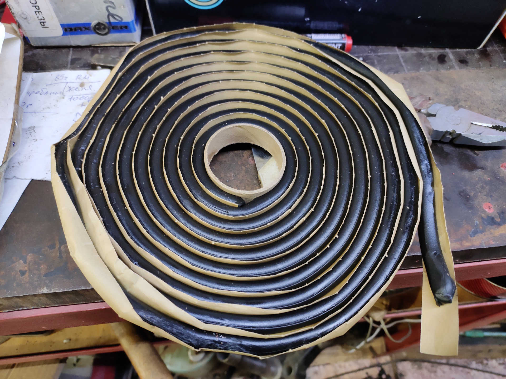 Уплотнитель фонарей. Уплотнитель заднего фонаря 2105. Уплотнитель задних фонарей ваз 2114. Уплотнитель ваз-2105,07 фонаря заднего. Уплотнитель фонаря 21213.