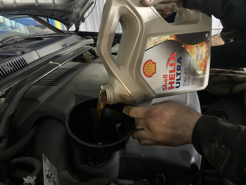 Замена масла Jeep Grand Cherokee 3.0 бензин. Обучение маслам. Замена масла Гранд Чероки 2019 год. Масло в гранд чероки дизель