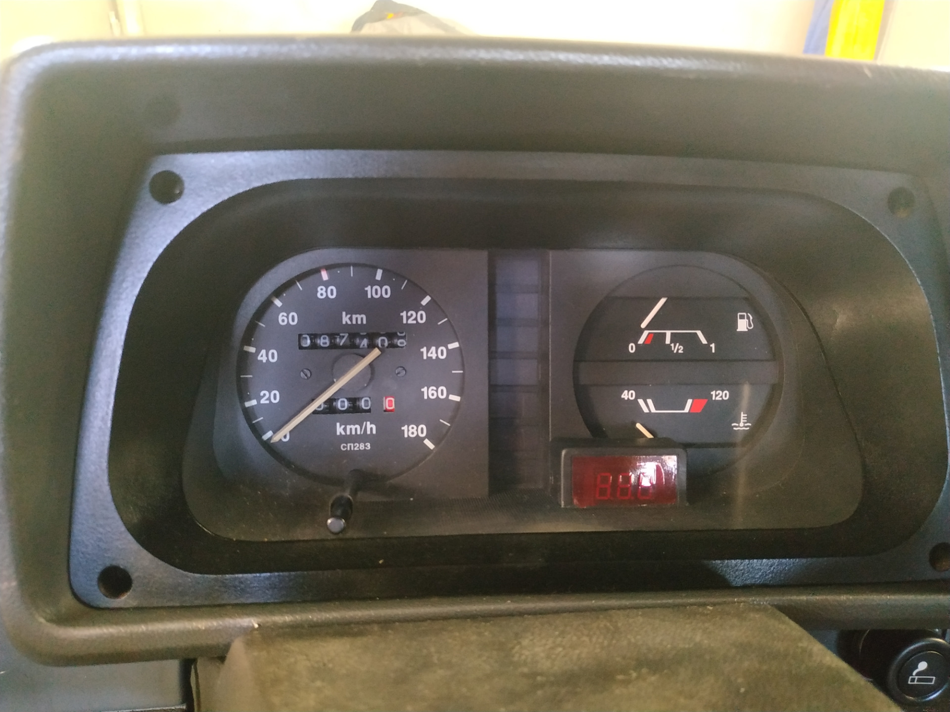 Тахометр в приборный щиток Стандарт — ЗАЗ 1102, 1,2 л, 2003 года ...