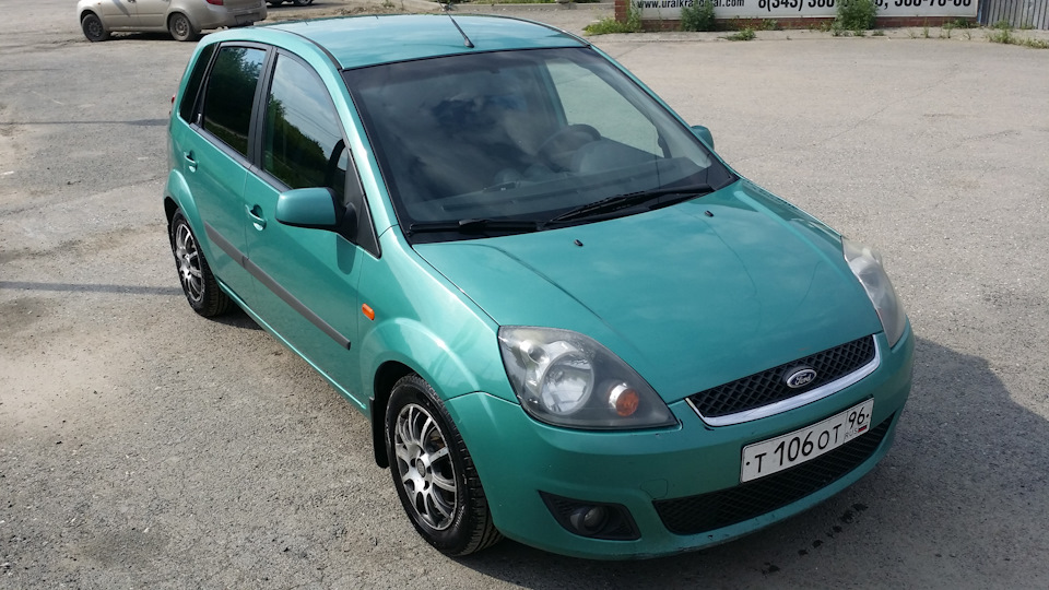 Ford Fiesta (Mk V) 1.6 бензиновый 2007 | на DRIVE2