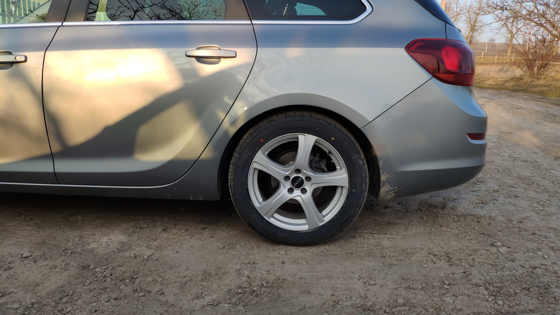 Переобувка в летнюю резину Austone Athena SP-7 215/55 R17 — Opel Astra ...