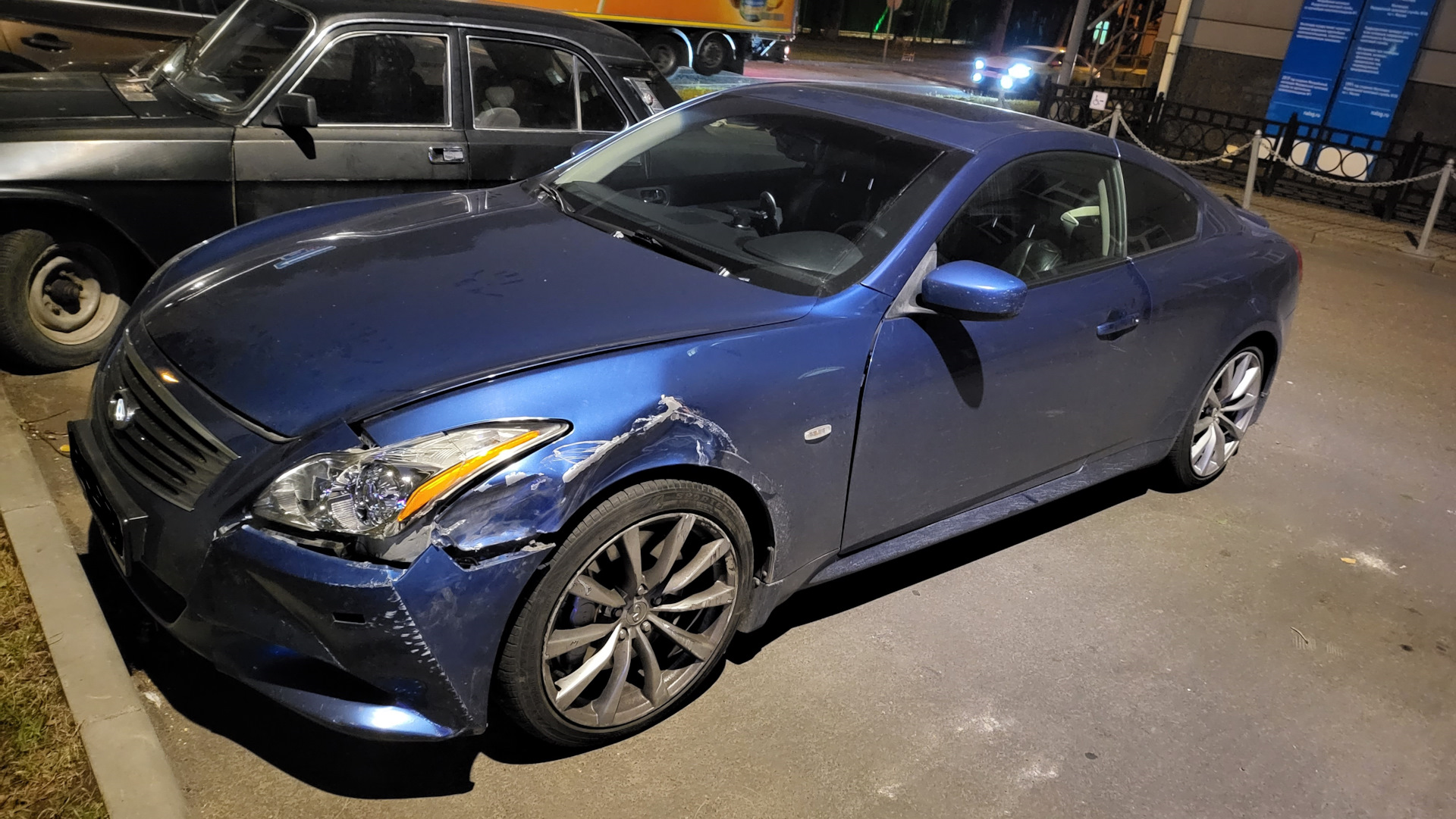 Infiniti g37 Nardo Grey