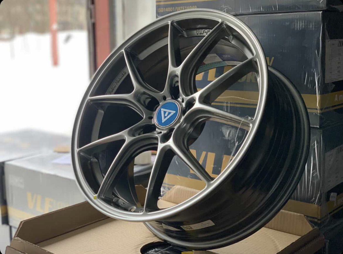 Hyper black цвет дисков как выглядит Заказал новые зимние ботинки - Volkswagen Golf Mk6 R20, 2 л, 2012 года колёсные 