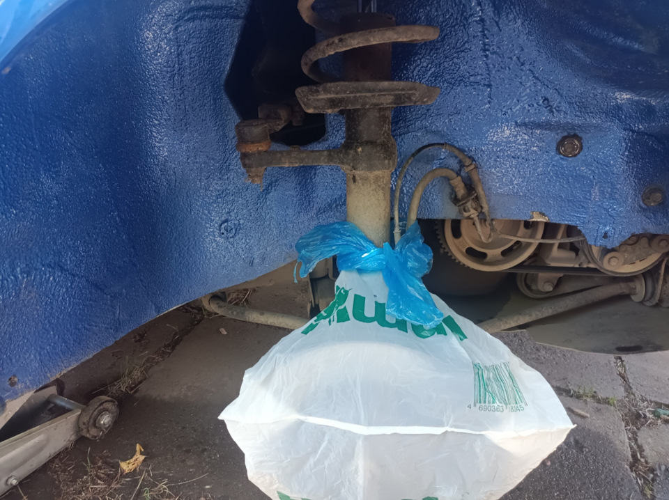 Фото в бортжурнале Lada Приора Купе. Запчасти на фото: 690363