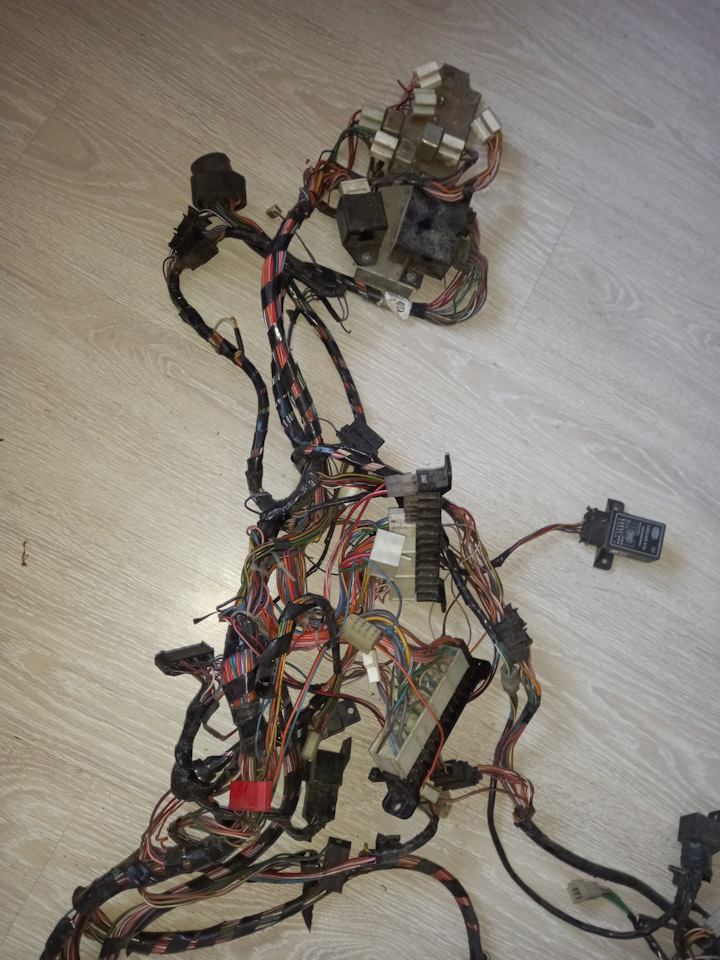 Проводка газ 31105 крайслер на ГАЗ 31105. Б/у | 5 000 ₽ в городе ...