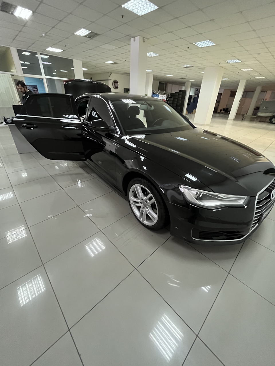 Электропривод багажника — Audi A6 (C7), 1,8 л, 2016 года | стайлинг ...