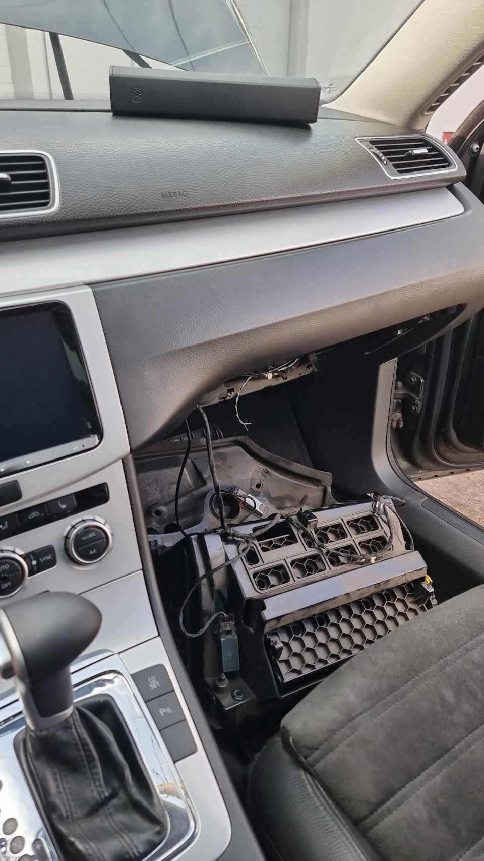 4. Замена блока afs и второй ассистент — Volkswagen Passat B6, 2 л ...