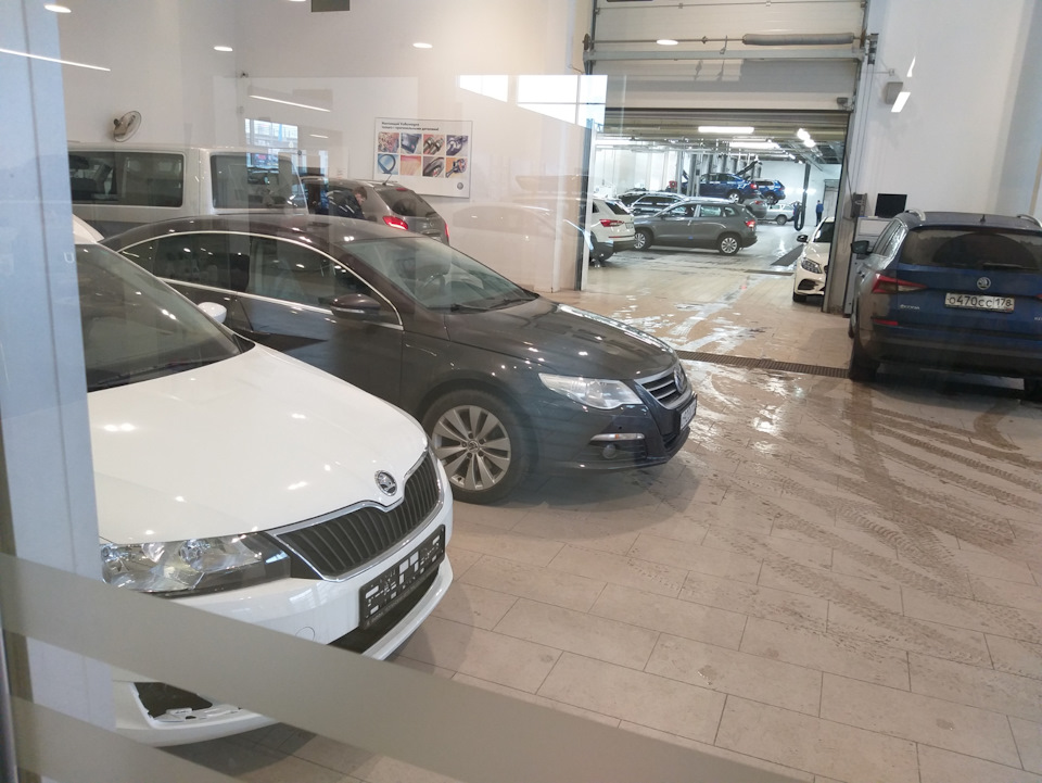 Склад автозапчастей для иномарок. Авторазбор. Авторазборка машина. Авторазборка. Разборка на таллинском санкт-петербург.