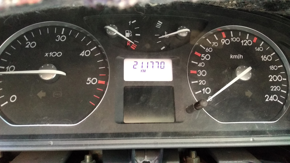 Неудачная доработка. Новая приборка. — Renault Laguna II, 1,9 л, 2002 ...